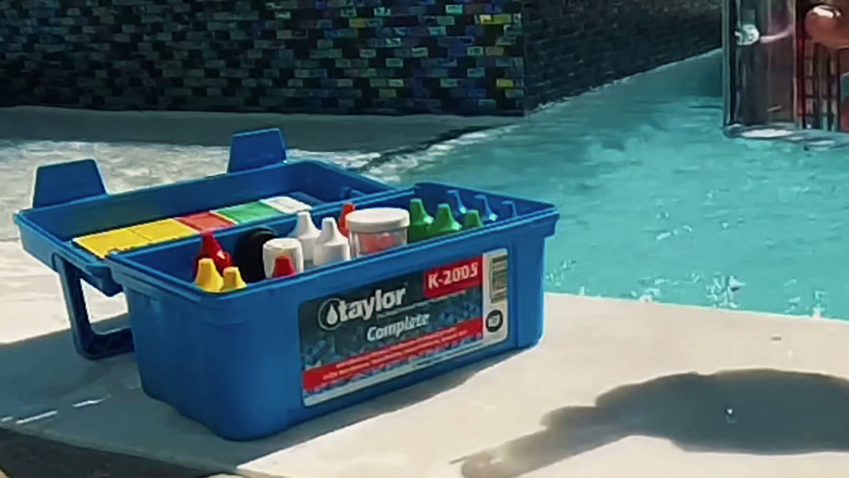 Professional Pool Cleaning Service in Cape Coral